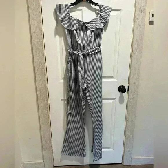 BCBGeneration womens Railroad Stripe Strapless Jumpsuit - Picture 4 of 9